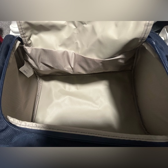 Samsonite Carry On Bag - Picture 5 of 5